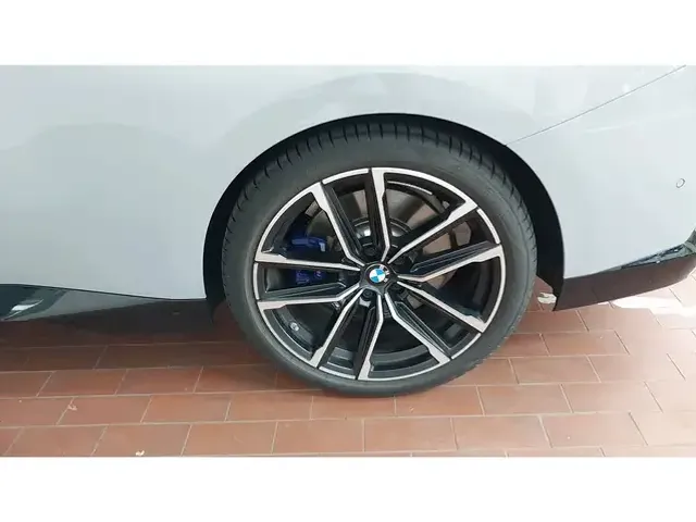 BMW 240