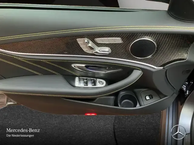 Mercedes-Benz E 63 AMG