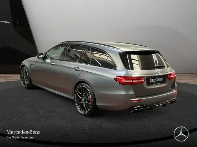 Mercedes-Benz E 63 AMG