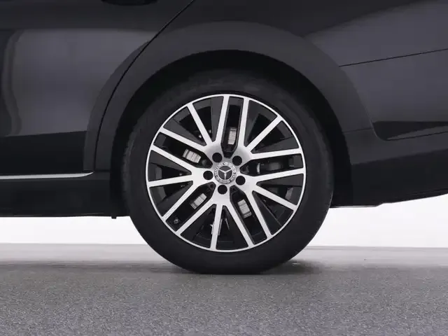 Mercedes-Benz E 400