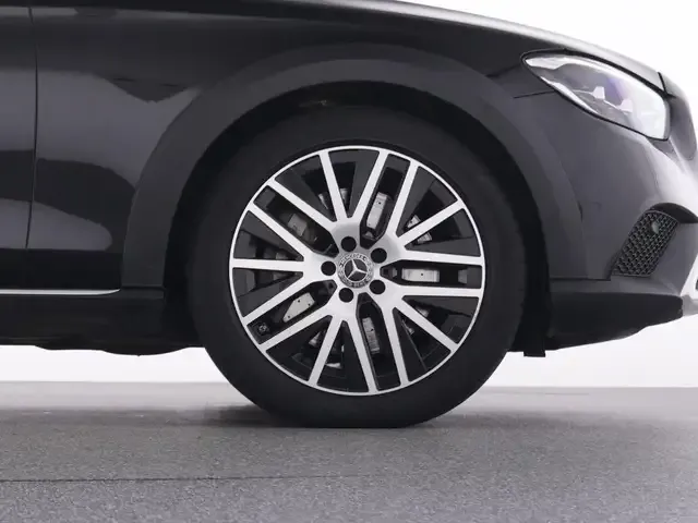 Mercedes-Benz E 400