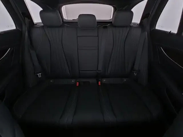 Mercedes-Benz E 400