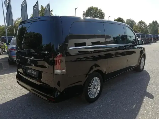 Mercedes-Benz EQV 300