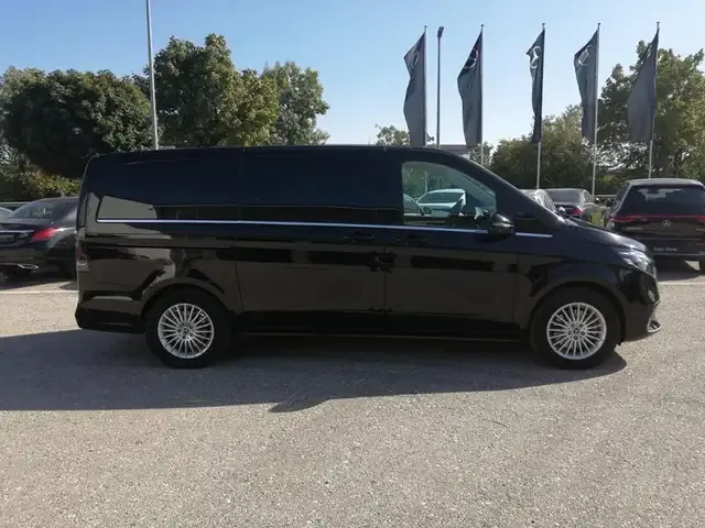 Mercedes-Benz EQV 300