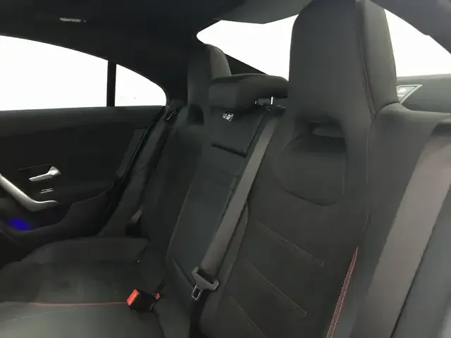 Mercedes-Benz CLA 180