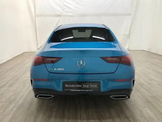 Mercedes-Benz CLA 180