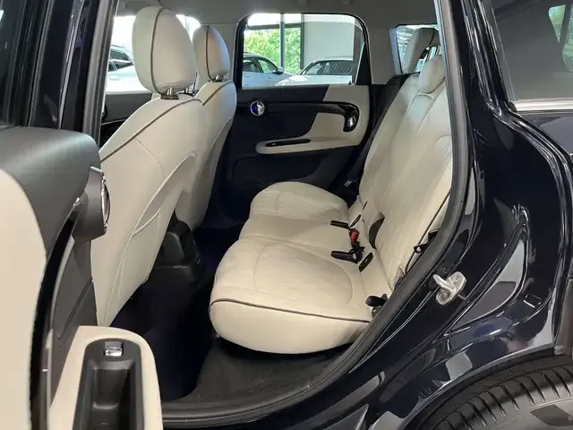 MINI One Countryman