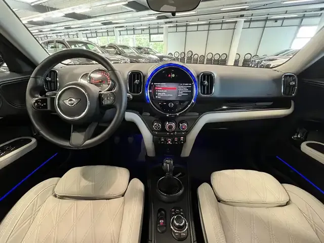 MINI One Countryman