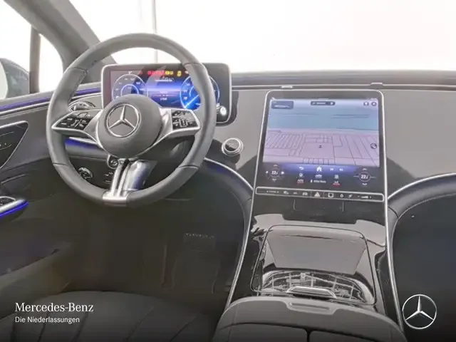 Mercedes-Benz EQE 300