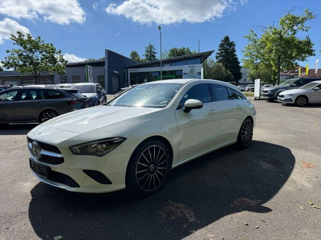 Mercedes-Benz CLA 220