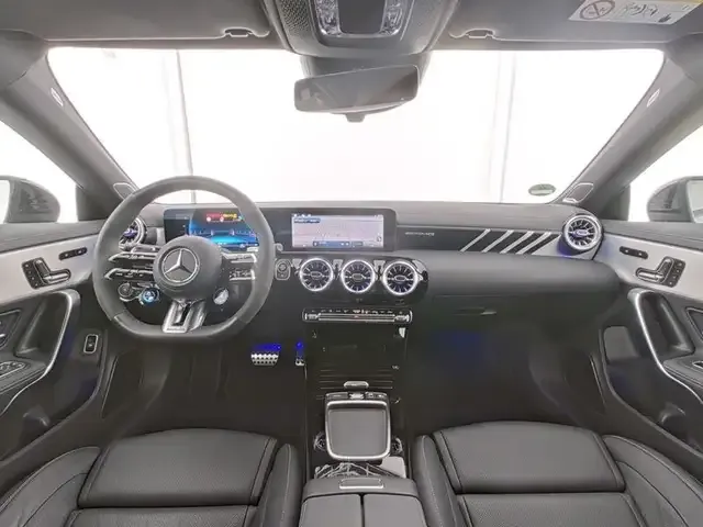 Mercedes-Benz CLA 45 AMG
