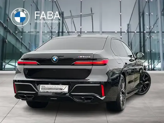 BMW 760