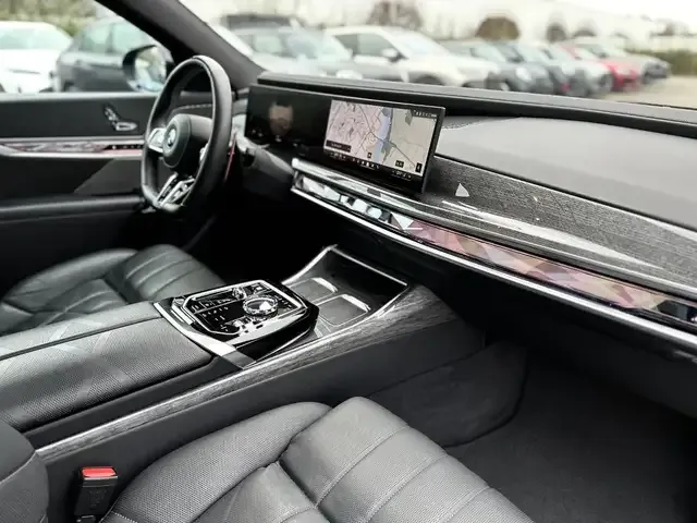 BMW 760