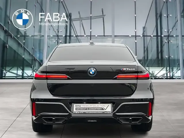 BMW 760