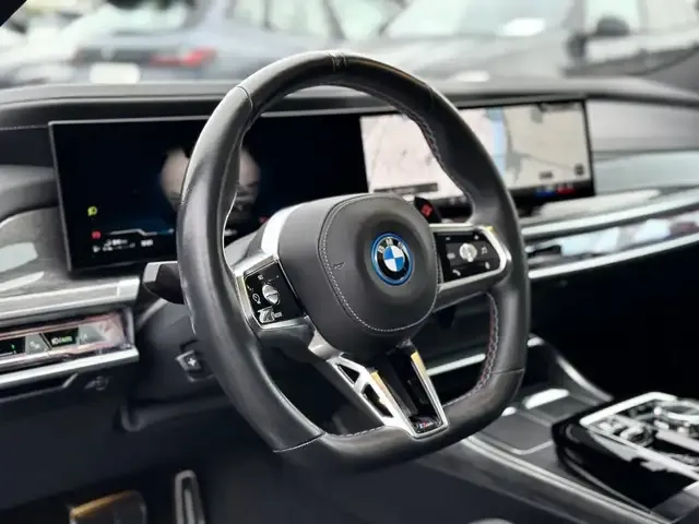 BMW 760