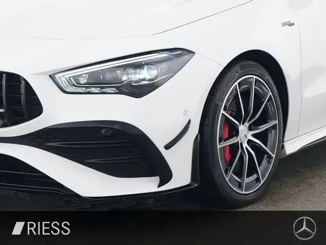 Mercedes-Benz CLA 35 AMG