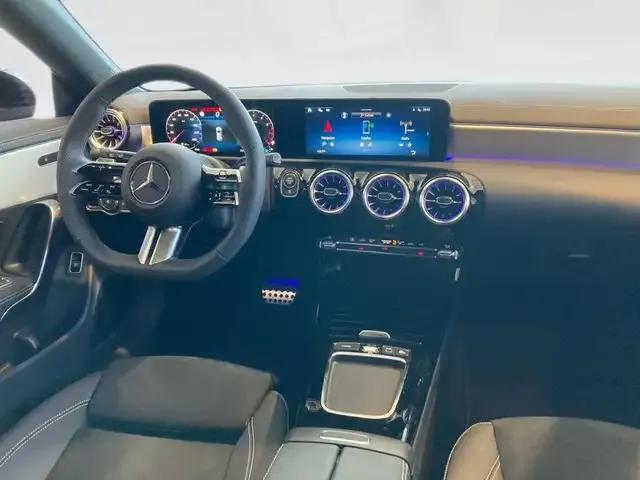 Mercedes-Benz CLA 180