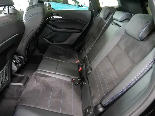 BMW 223