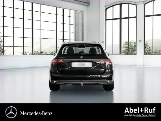 Mercedes-Benz E 220