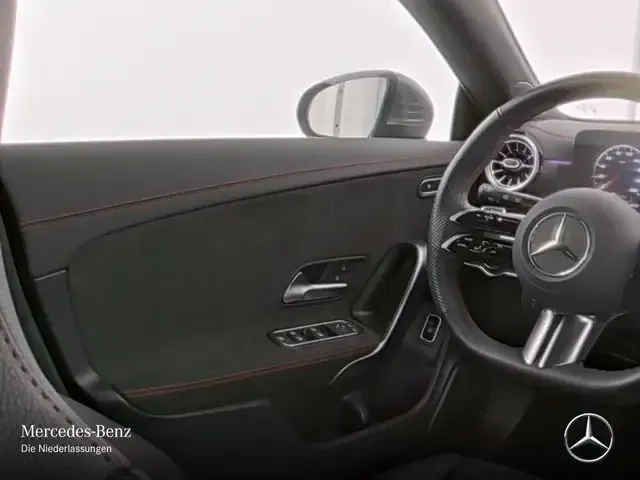 Mercedes-Benz CLA 220