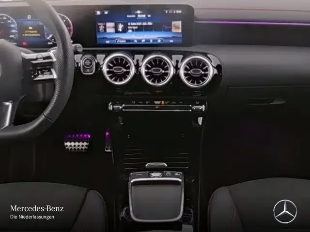 Mercedes-Benz CLA 220