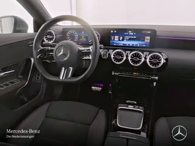 Mercedes-Benz CLA 220