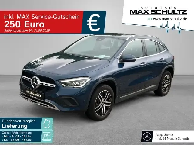 Mercedes-Benz GLA 220