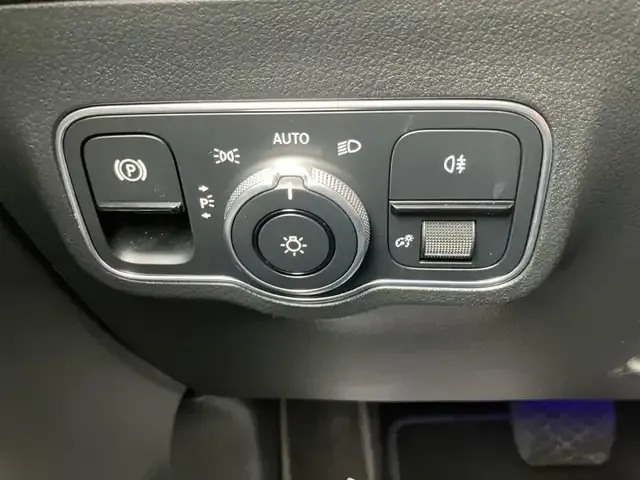 Mercedes-Benz GLA 220