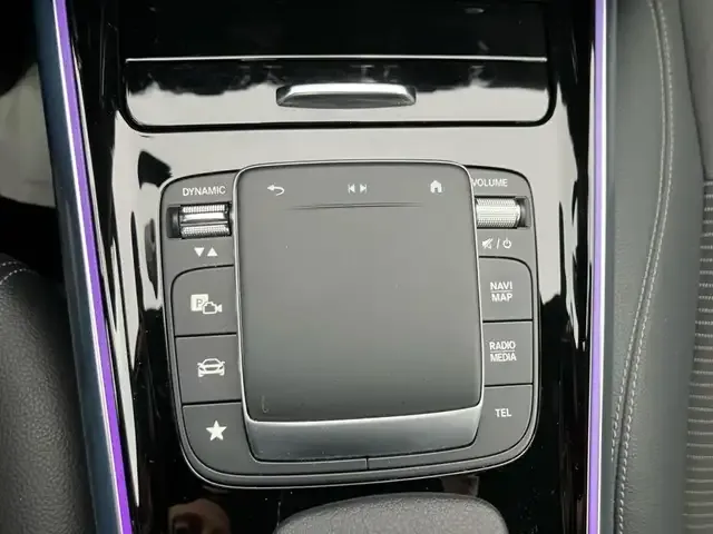 Mercedes-Benz GLA 220