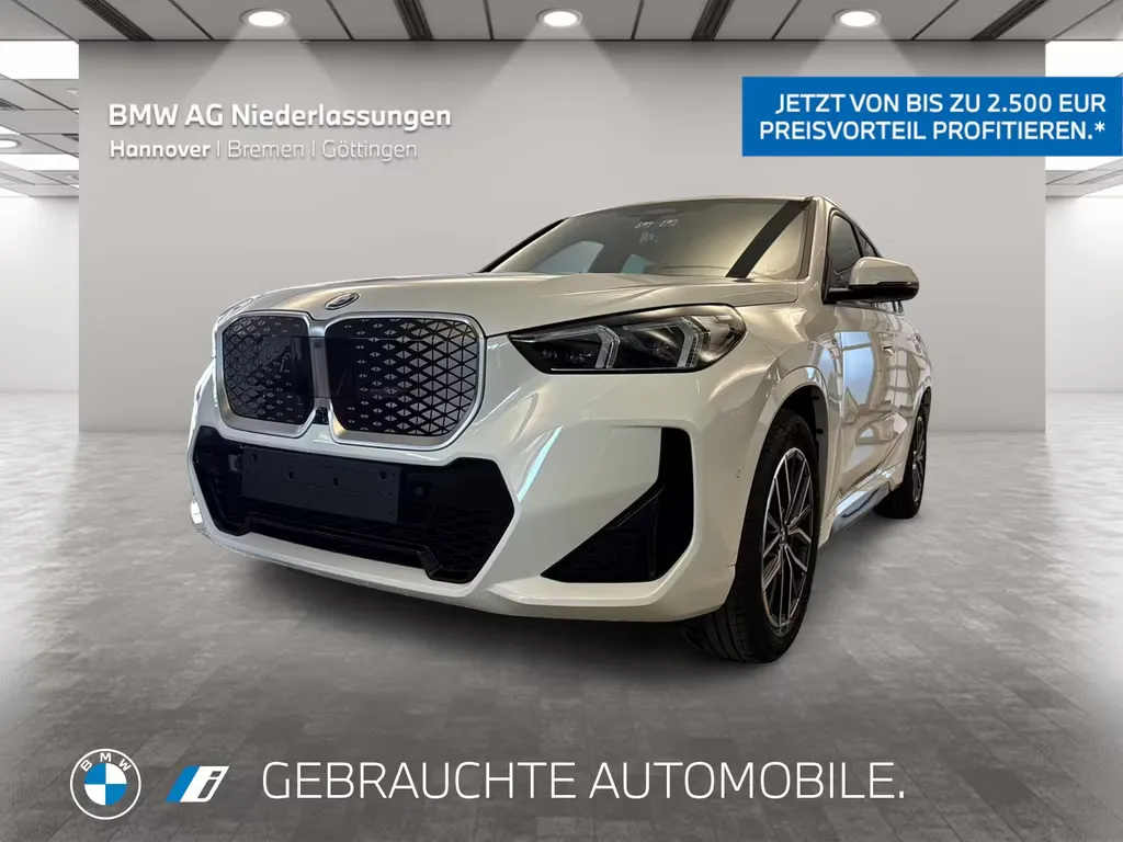 BMW iX1