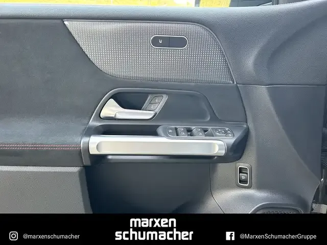 Mercedes-Benz EQB 350