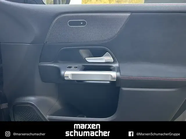 Mercedes-Benz EQB 350