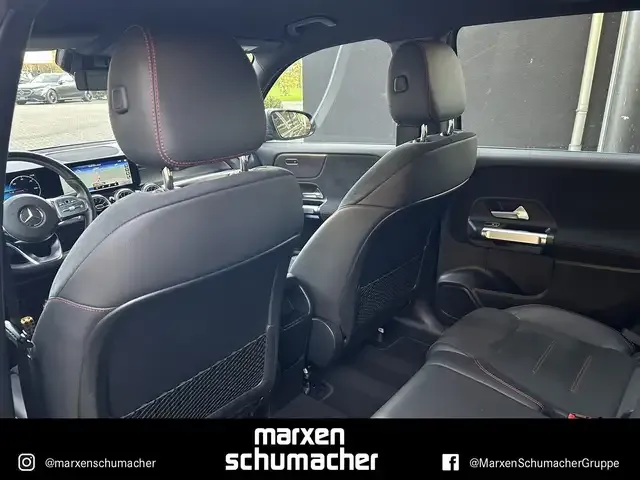 Mercedes-Benz EQB 350