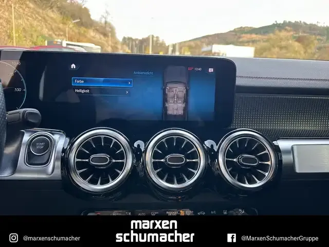 Mercedes-Benz EQB 350