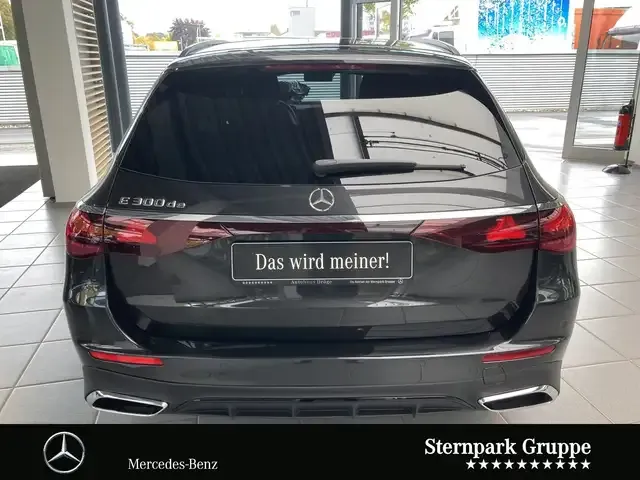 Mercedes-Benz E 300