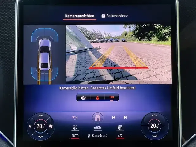Mercedes-Benz EQE 300