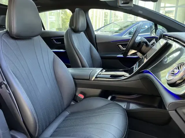 Mercedes-Benz EQE 300