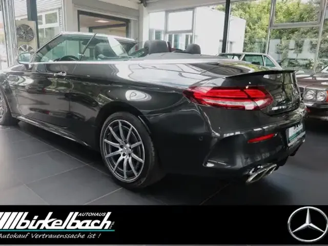 Mercedes-Benz C 63 AMG