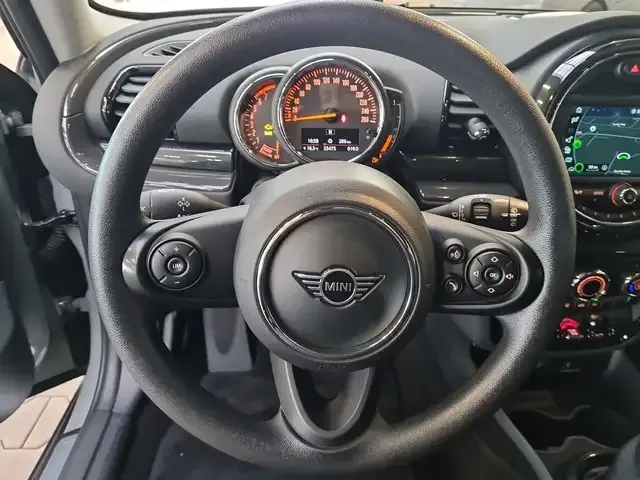 MINI Cooper Clubman