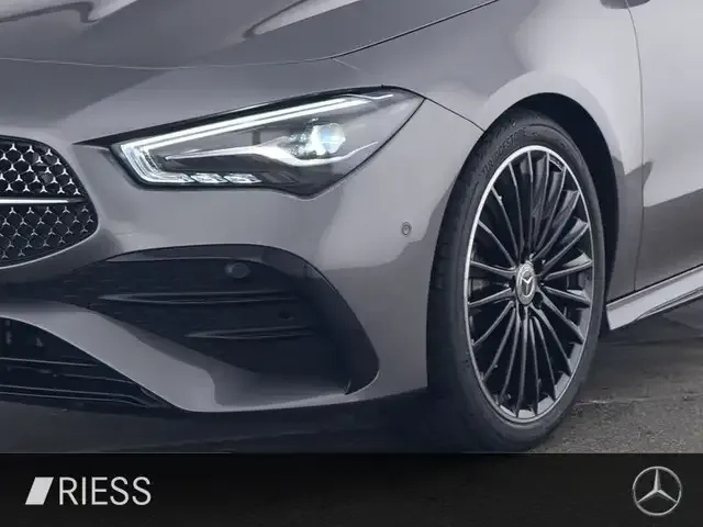 Mercedes-Benz CLA 200