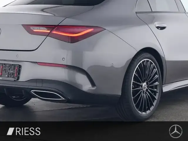 Mercedes-Benz CLA 200
