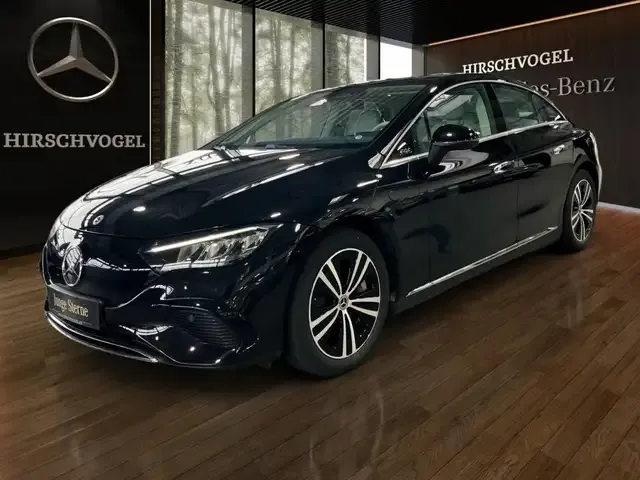 Mercedes-Benz EQE 300