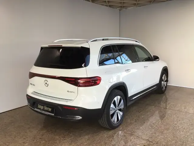 Mercedes-Benz EQB 300