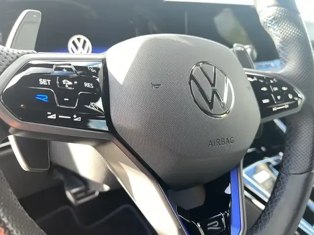 Volkswagen Golf R