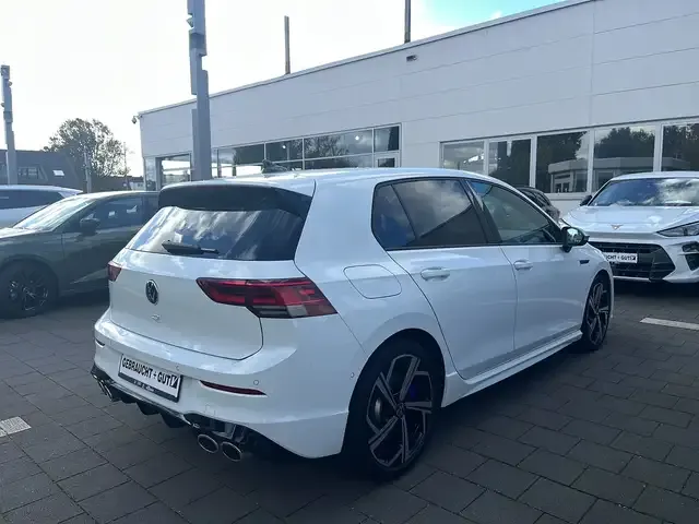 Volkswagen Golf R