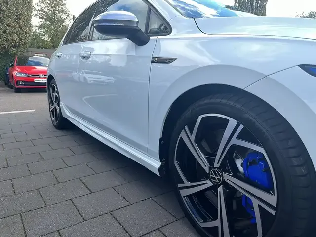 Volkswagen Golf R