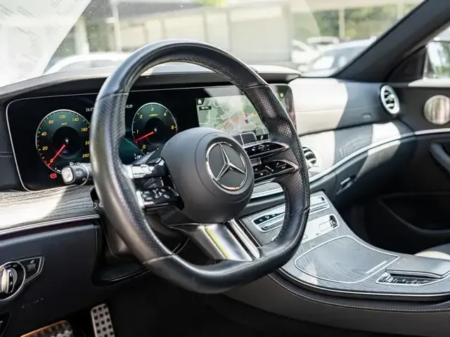 Mercedes-Benz E 400
