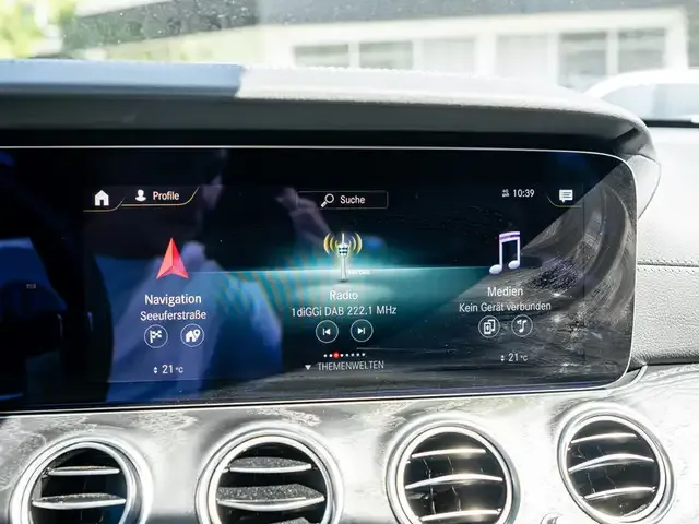 Mercedes-Benz E 400