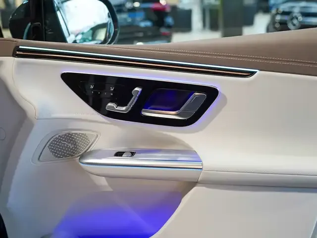 Mercedes-Benz EQE SUV