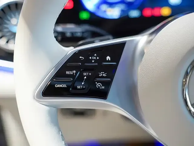 Mercedes-Benz EQE SUV